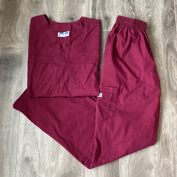 Women’s Mobb Scrub Top - burgundy - Picture 6 of 6